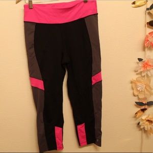 Betsey Johnson women’s pink&black workout leggings
